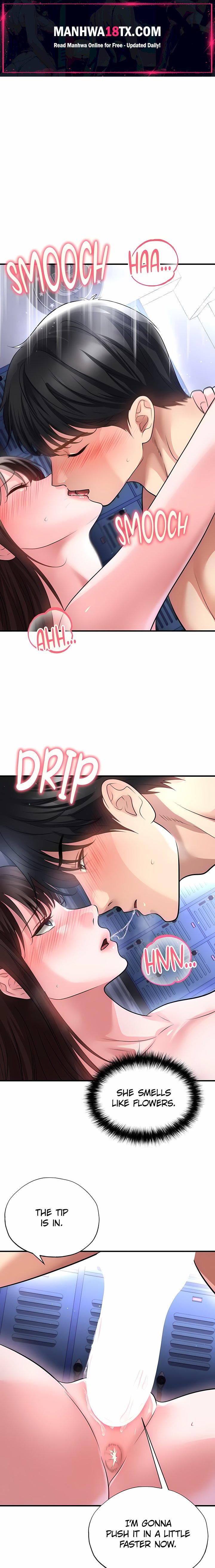 The Hottie’s Good at Football Chapter 71 - Page 1